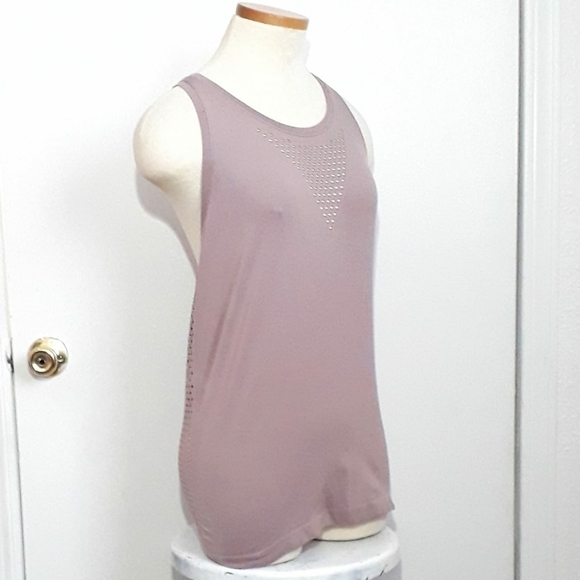 Victoria Sport by Victoria's Secret Mauve Seamless Tank - Picture 3 of 10